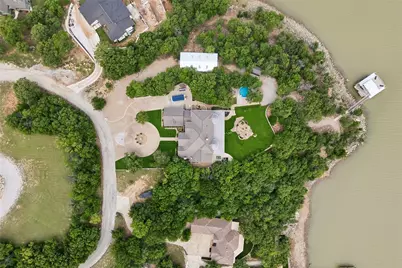 826 Cimmarron Bay Drive, Runaway Bay, TX 76426 - Photo 5
