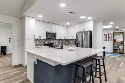 9038 Flicker Lane, Dallas, TX 75238 - Photo 7