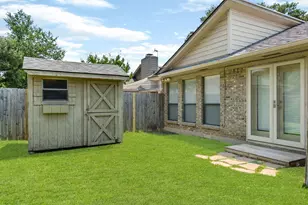 1307 Boardwalk St, Arlington, TX 76011 - Photo 35