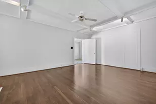 916-B E Hubbard St, Mineral Wells, TX 76067 - Photo 11