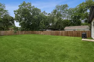 8728 Dunlap Dr, Dallas, TX 75217 - Photo 17
