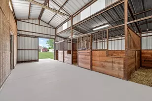 1035 Highland Rd, Cleburne, TX 76033 - Photo 31