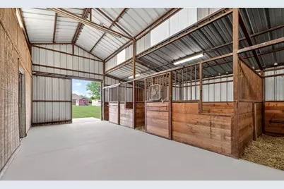 1035 Highland Road, Cleburne, TX 76033 - Photo 31