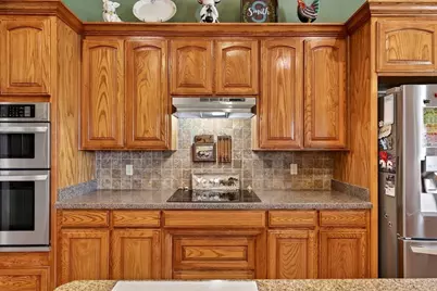 1035 Highland Road, Cleburne, TX 76033 - Photo 5