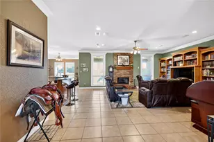 1035 Highland Rd, Cleburne, TX 76033 - Photo 9