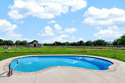 1035 Highland Road, Cleburne, TX 76033 - Photo 27