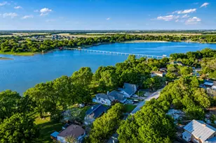 309 Lakewood Dr, Waxahachie, TX 75165 - Photo 1