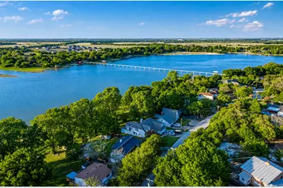 309 Lakewood Drive, Waxahachie, TX 75165 - Photo 1