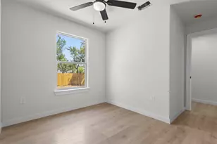 314 NW 15th St, Grand Prairie, TX 75050 - Photo 21