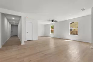 314 NW 15th St, Grand Prairie, TX 75050 - Photo 15