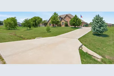 140 Heather Lane, Decatur, TX 76234 - Photo 37