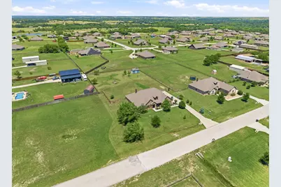 140 Heather Lane, Decatur, TX 76234 - Photo 3