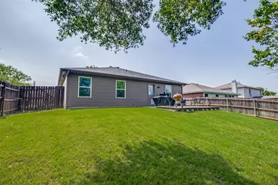8704 Swan Park Drive, Denton, TX 76210 - Photo 25