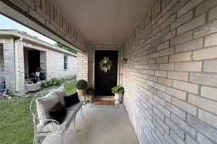1632 Crown Point Dr, Little Elm, TX 75036 - Photo 3