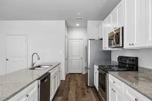 2801 17th St, Fort Worth, TX 76106 - Photo 11