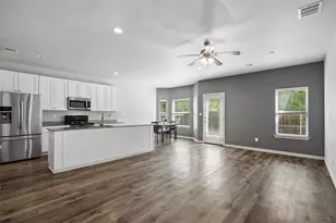 2801 17th St, Fort Worth, TX 76106 - Photo 5