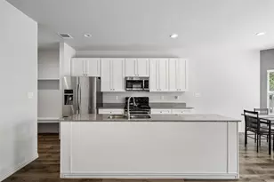 2801 17th St, Fort Worth, TX 76106 - Photo 9