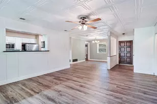 832 Cherry St, Wolfe City, TX 75496 - Photo 5