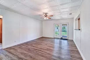 832 Cherry St, Wolfe City, TX 75496 - Photo 11