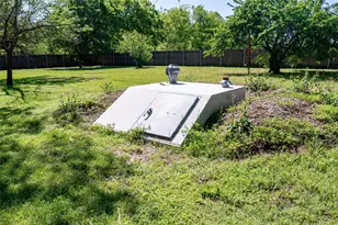 832 Cherry St, Wolfe City, TX 75496 - Photo 23