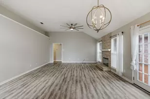 1800 Pine Ridge Dr, Bedford, TX 76021 - Photo 5