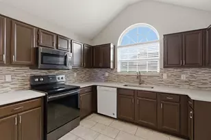 1800 Pine Ridge Dr, Bedford, TX 76021 - Photo 9