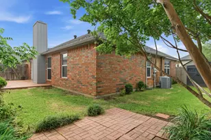 1800 Pine Ridge Dr, Bedford, TX 76021 - Photo 27