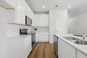 8009 Charlestown Ln, Fort Worth, TX 76140 - Photo 5