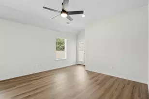 8009 Charlestown Ln, Fort Worth, TX 76140 - Photo 7