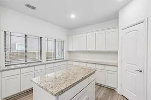 568 Val Verde St, Aubrey, TX 76227 - Photo 23