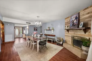 609 Columbine Ln, Grand Prairie, TX 75052 - Photo 17