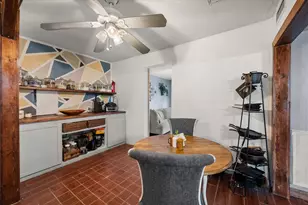 609 Columbine Ln, Grand Prairie, TX 75052 - Photo 13