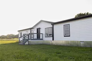 135 Paint Ct, Stephenville, TX 76401 - Photo 11