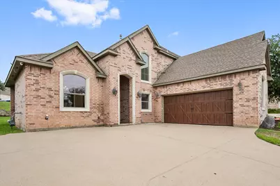 9029 Reata West Drive, Benbrook, TX 76126 - Photo 3