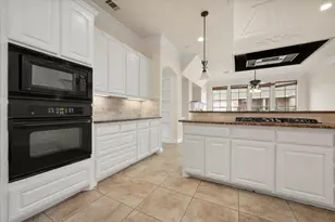 9029 Reata W Dr, Benbrook, TX 76126 - Photo 17