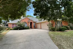 506 Baltusrol Cir, Garland, TX 75044 - Photo 1