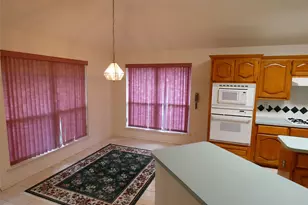 506 Baltusrol Cir, Garland, TX 75044 - Photo 7