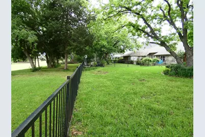 506 Baltusrol Circle, Garland, TX 75044 - Photo 23