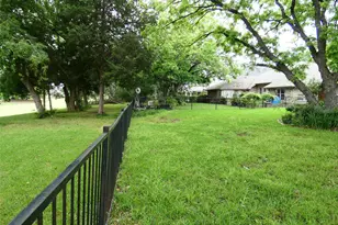 506 Baltusrol Cir, Garland, TX 75044 - Photo 23
