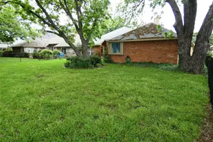 506 Baltusrol Cir, Garland, TX 75044 - Photo 25