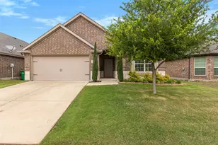 110 Garden Grove Dr, Waxahachie, TX 75165 - Photo 1
