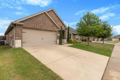 110 Garden Grove Drive, Waxahachie, TX 75165 - Photo 3
