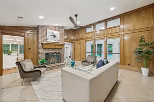 3814 Danbury Dr, Arlington, TX 76016 - Photo 3