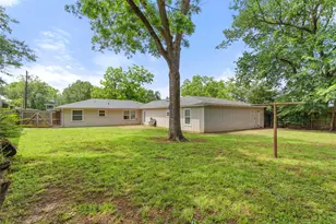 245 Parkins St, Sulphur Springs, TX 75482 - Photo 27