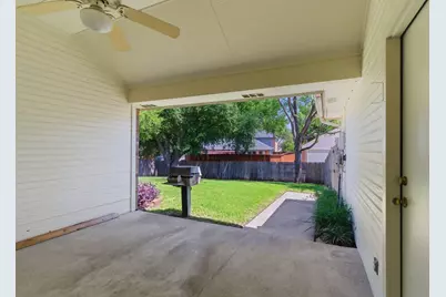 1213 Holly Hill Drive, Grand Prairie, TX 75052 - Photo 29