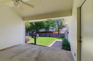 1213 Holly Hill Dr, Grand Prairie, TX 75052 - Photo 29