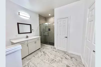 2811 Silkwood Street, Dallas, TX 75215 - Photo 11