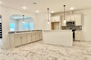 2811 Silkwood St, Dallas, TX 75215 - Photo 5