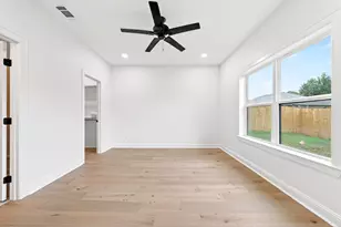 213 Central Park Ct, Athens, TX 75751 - Photo 17