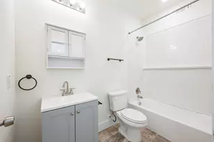 3523 Herrling St, Dallas, TX 75210 - Photo 9